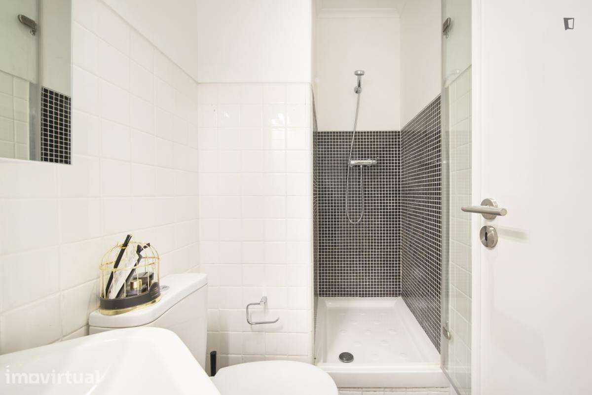 Quarto - localizado em Entrecampos Lisbon - Grande imagem: 4/50