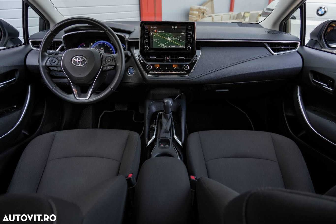 Toyota Corolla - 10