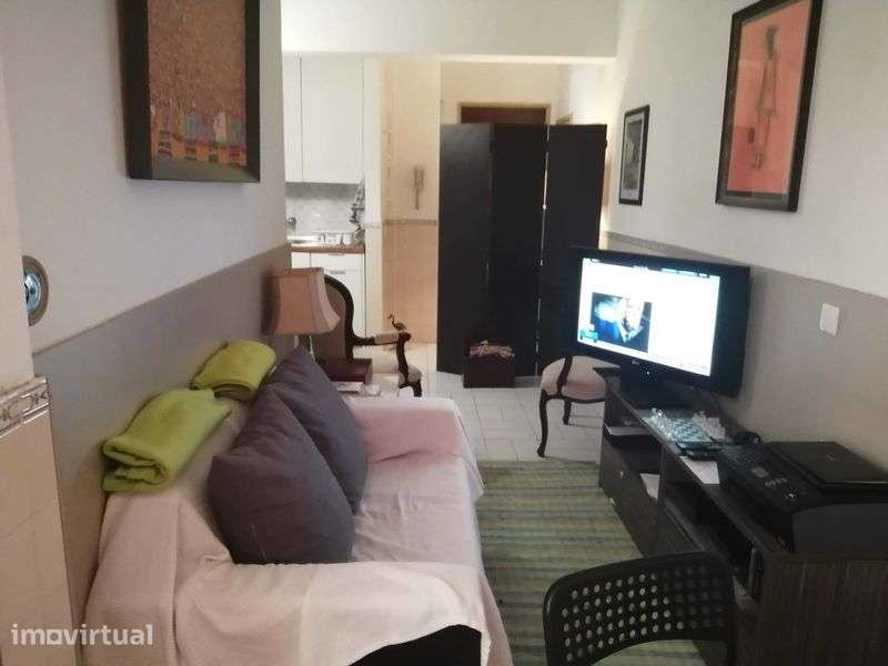 Apartamento T0 mobilado. - Grande imagem: 3/5
