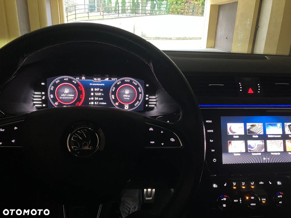 Skoda Superb 2.0 TDI SCR Sportline DSG - 16