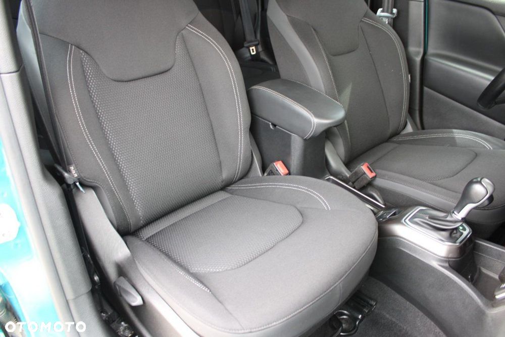 Jeep Renegade - 12