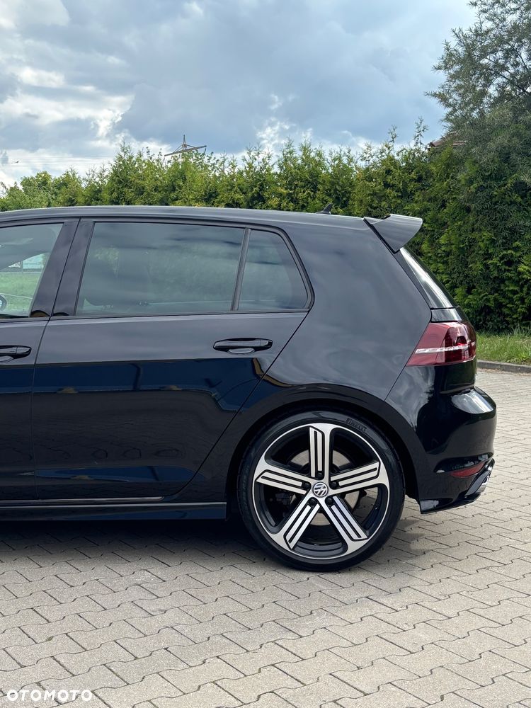 Volkswagen Golf - 12