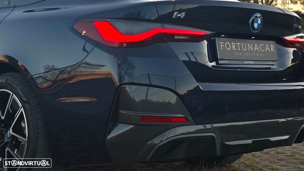 BMW i4 eDrive40 Pack Desportivo M - 20