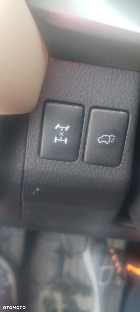 Toyota RAV4 2.0 D-4D Prestige - 20