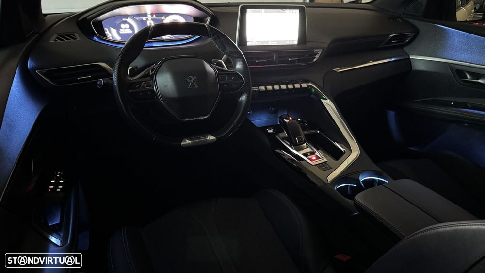 Peugeot 5008 1.5 BlueHDi GT Line EAT8 - 32