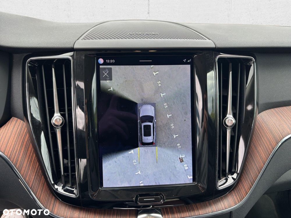 Volvo XC 60 B5 B AWD Plus Bright - 21
