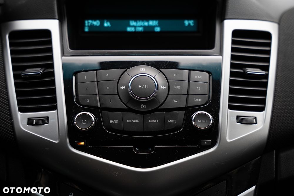 Chevrolet Cruze - 19