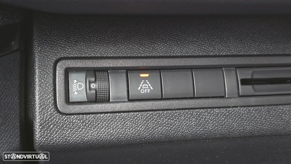 Peugeot 3008 1.5 BlueHDi Allure Pack EAT8 - 11