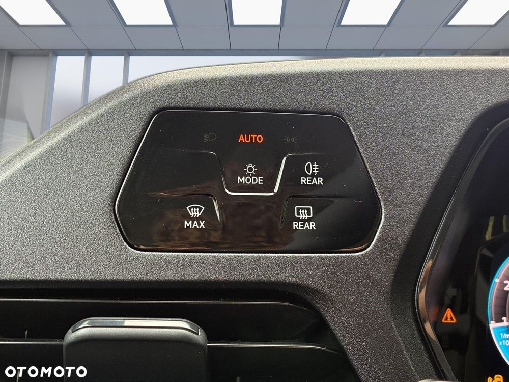 Volkswagen Caddy Maxi/7-os. 1,5 TSI 116 KM manualna r. o. 2970 mm - 32