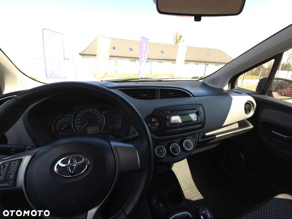 Toyota Yaris 1.33 Premium - 31