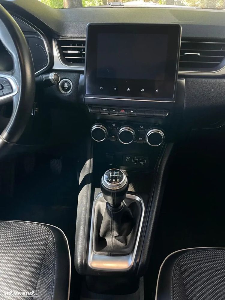Renault Captur - 21