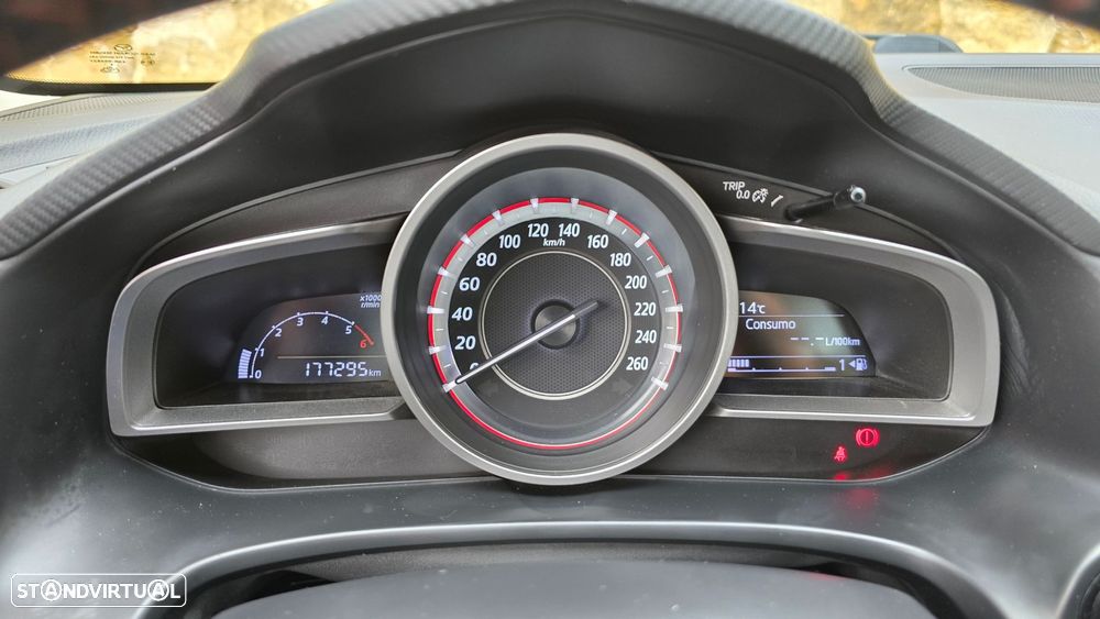 Mazda 3 Hatchback - 17