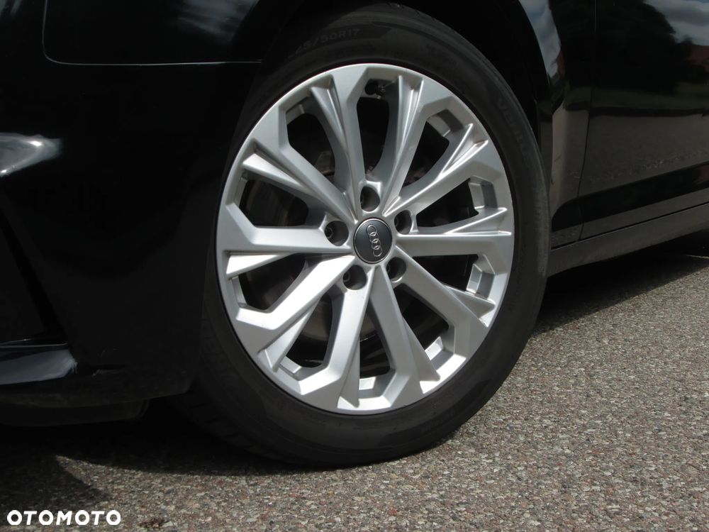 Audi A4 Avant 2.0 TDI S tronic - 7