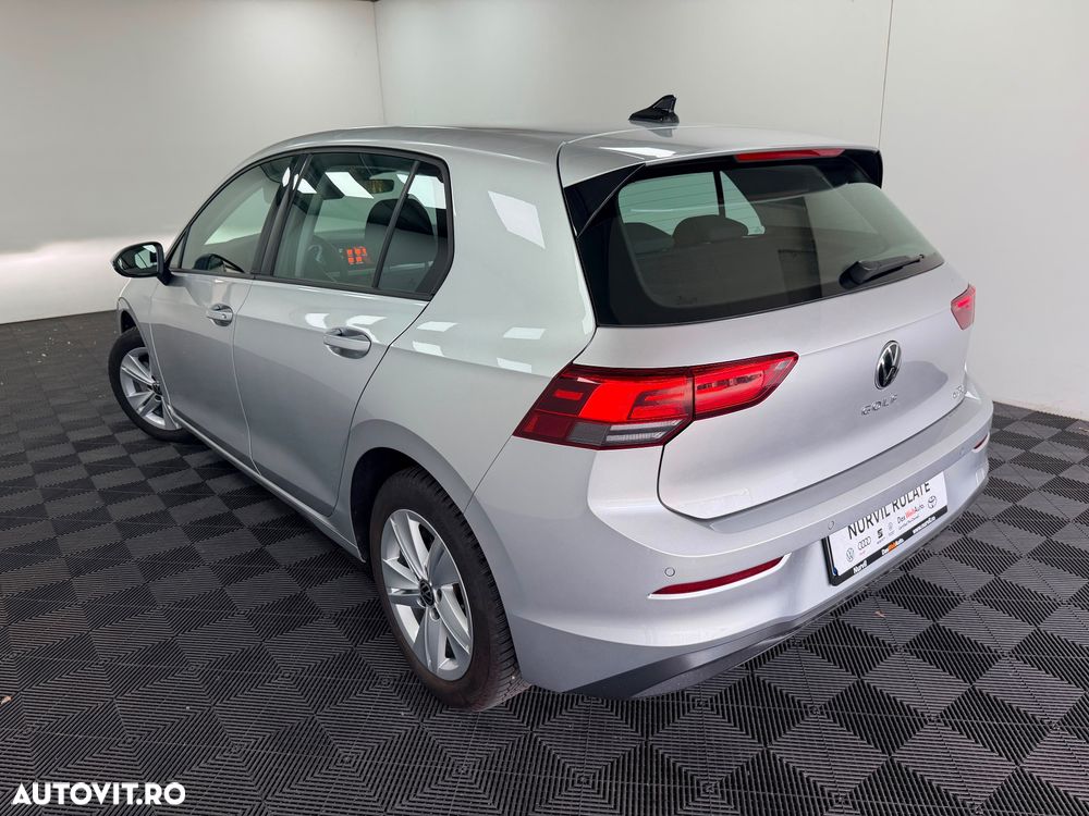 Volkswagen Golf 1.0 eTSI DSG MHEV Life - 30