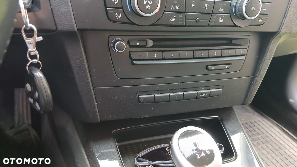 BMW Seria 3 318i - 9