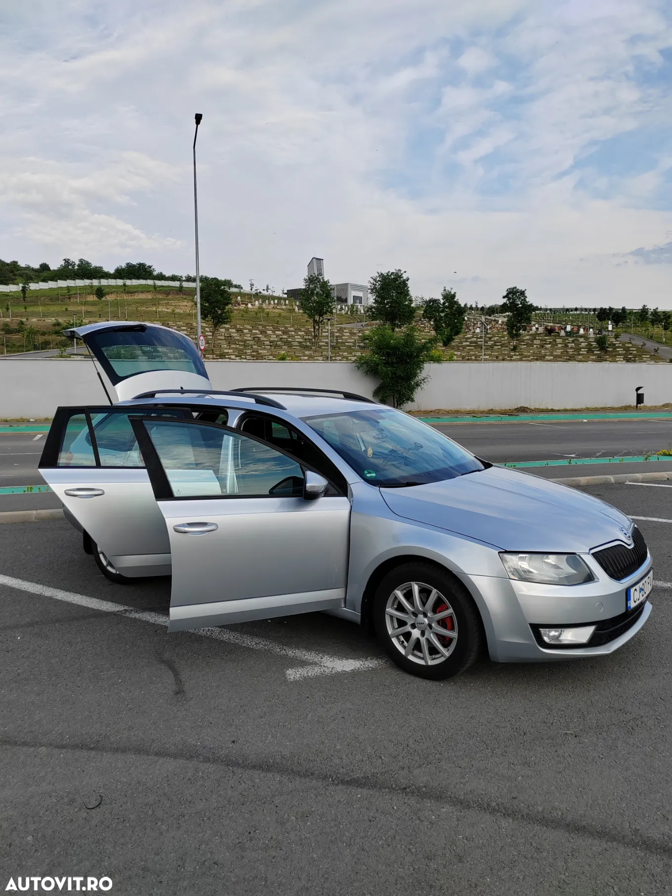 Skoda Octavia 1.6 TDI DPF Ambition Green tec - 25