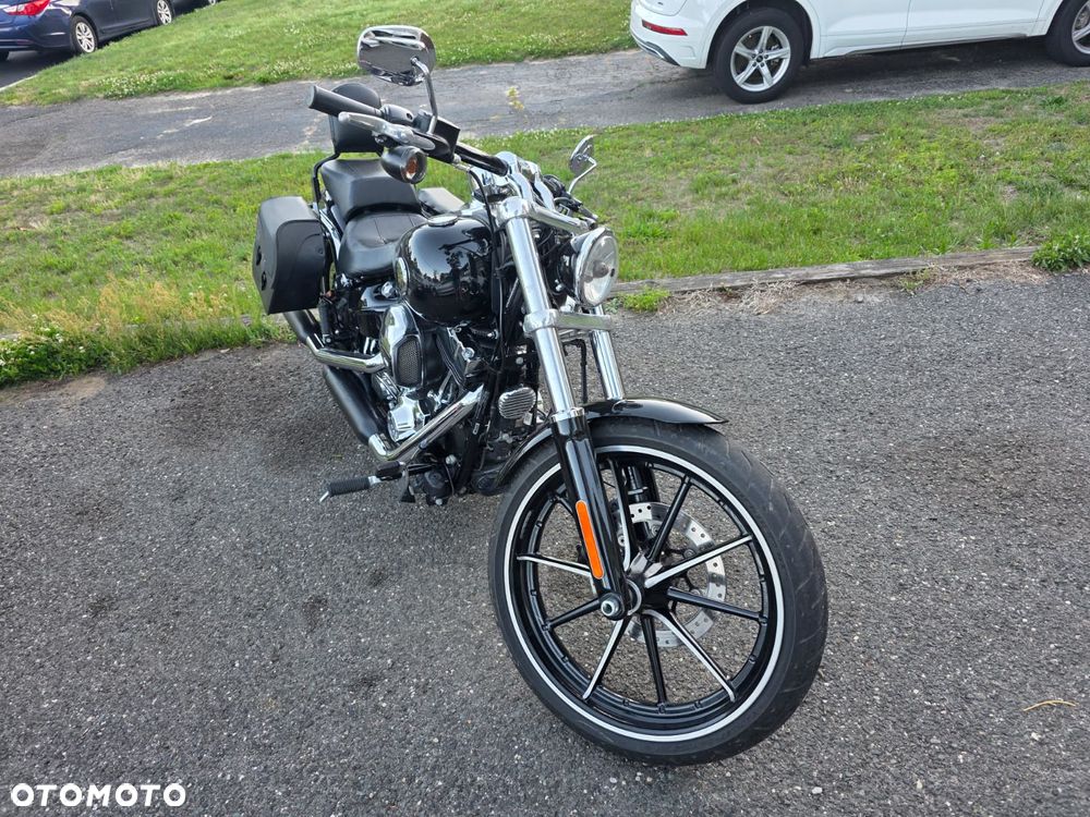 Harley-Davidson FXSB Breakout - 27