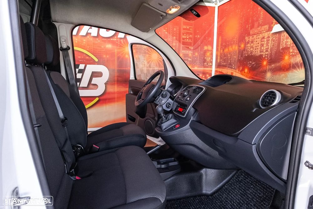 Renault Kangoo Maxi 1.5 dCi 3L IVA dedutível - 19