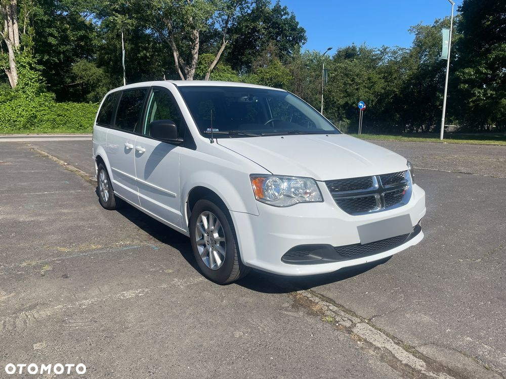 Dodge Grand Caravan - 3