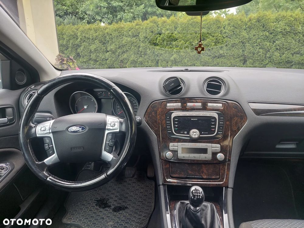 Ford Mondeo 1.8 TDCi Ghia - 5