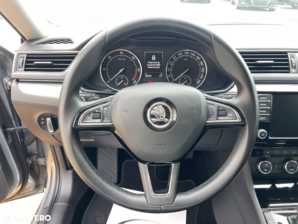 Skoda Superb 2.0 TDI 4X4 DSG Style - 39