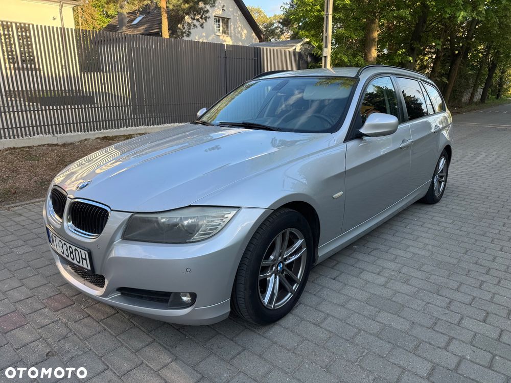 BMW Seria 3 320d DPF Edition Exclusive - 1