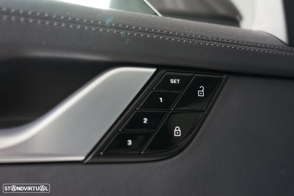 Porsche 911 (992) Carrera 4S PDK - 12