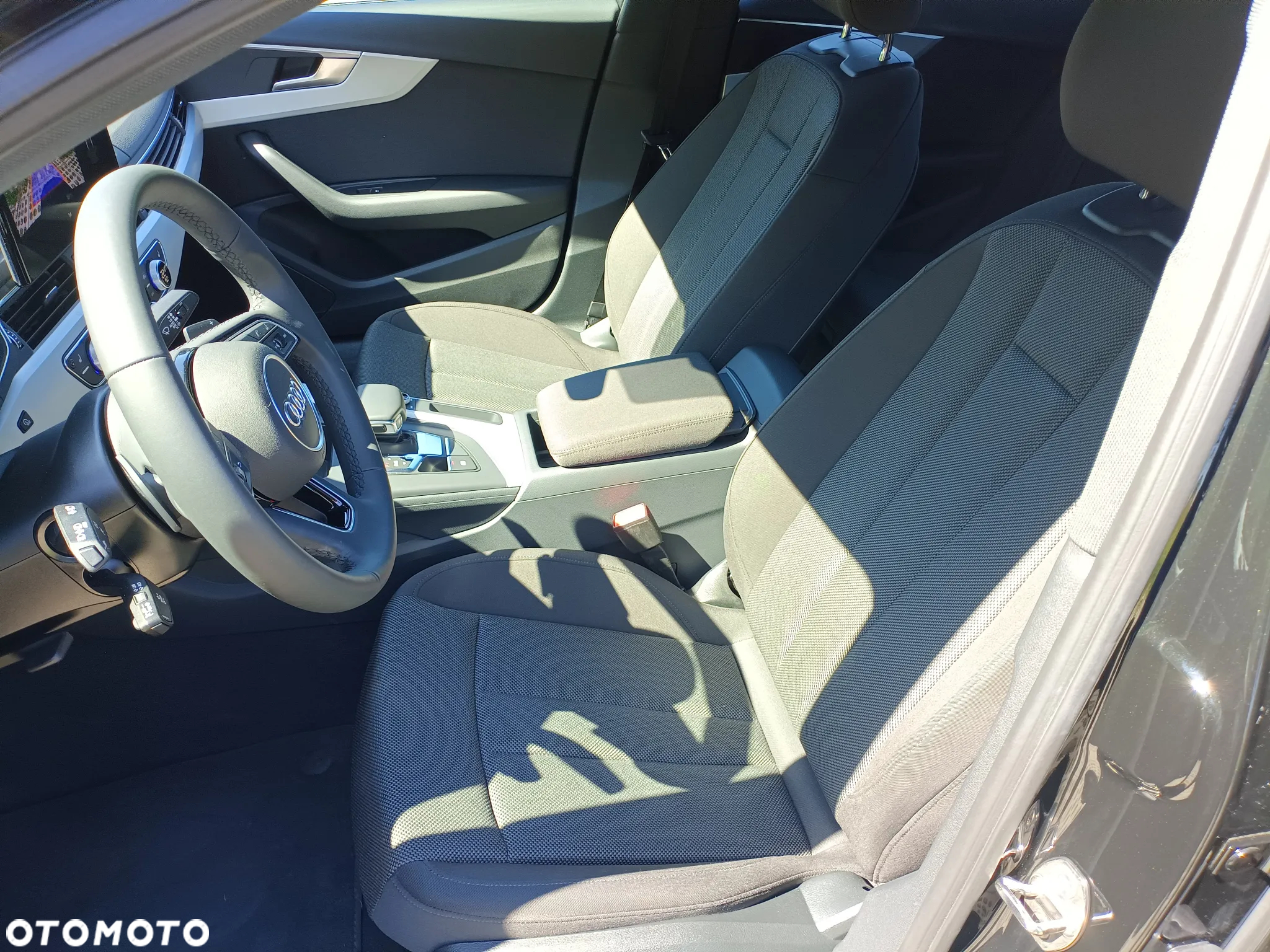 Audi A4 Avant 35 TDI S tronic advanced - 24