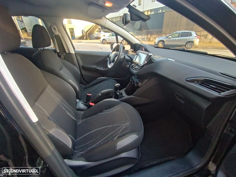 Peugeot 208 1.4 HDi Allure - 20