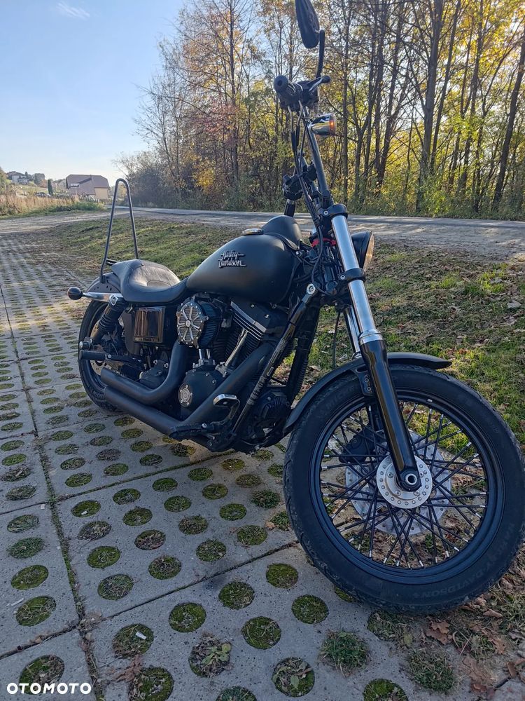 Harley-Davidson Dyna Street Bob - 2