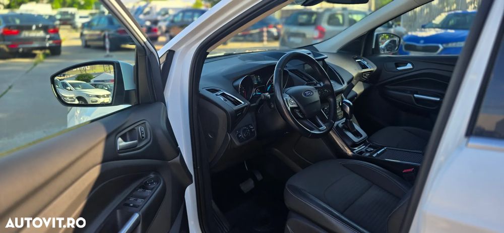 Ford Kuga 2.0 TDCi 4WD Powershift Titanium - 6