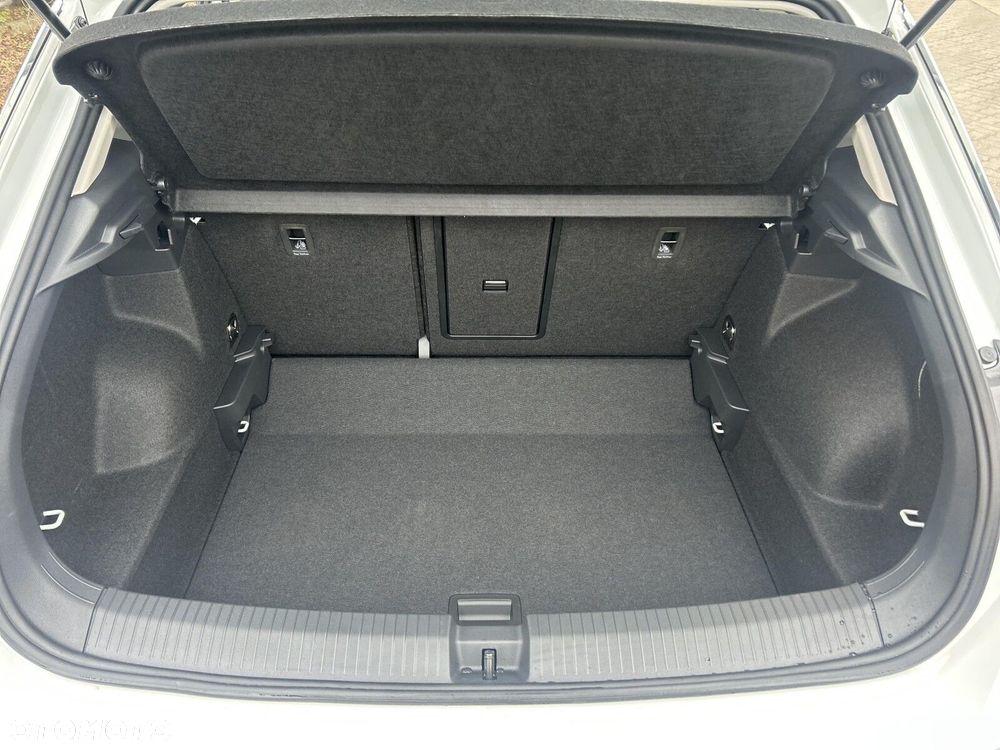 Volkswagen T-Roc 1.5 TSI Life Plus DSG - 28