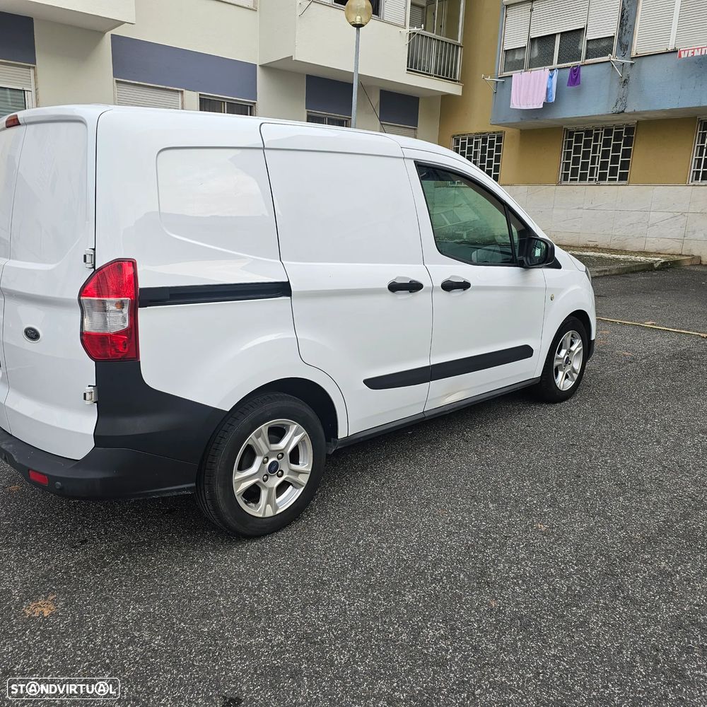 Ford courrier - 9