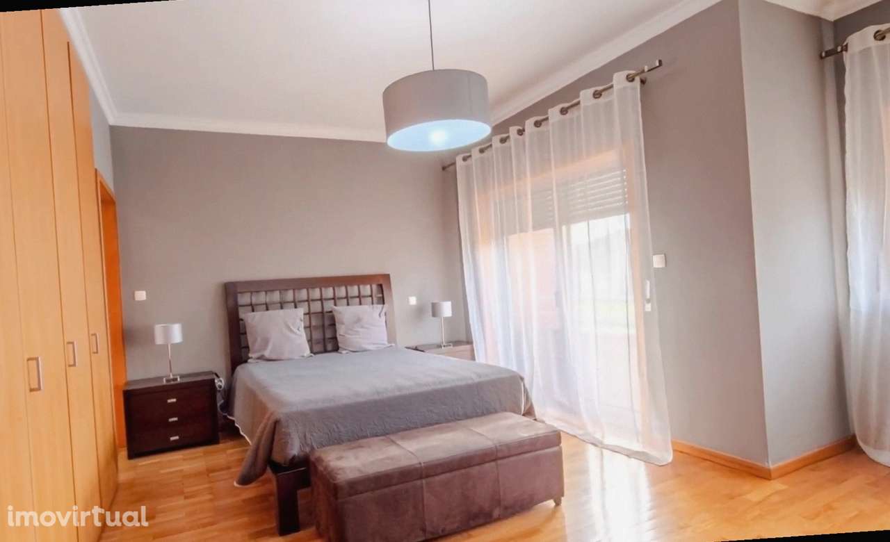 Apartamento T2 com varanda, garagem e ar condicionado - Grande imagem: 4/19