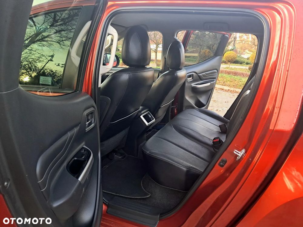 Mitsubishi L200 2.2 d DC Instyle Plus - 29