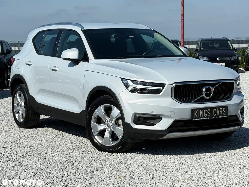 Volvo XC 40 B4 B AWD Geartronic Momentum Pro - 17