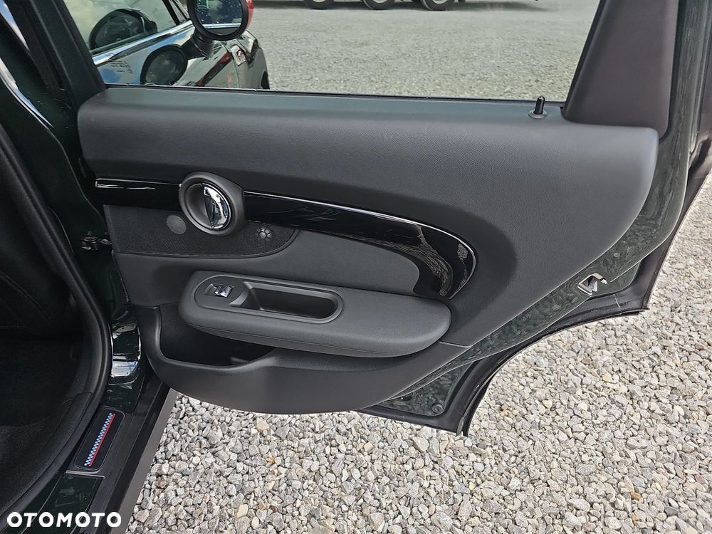 MINI John Cooper Works - 23