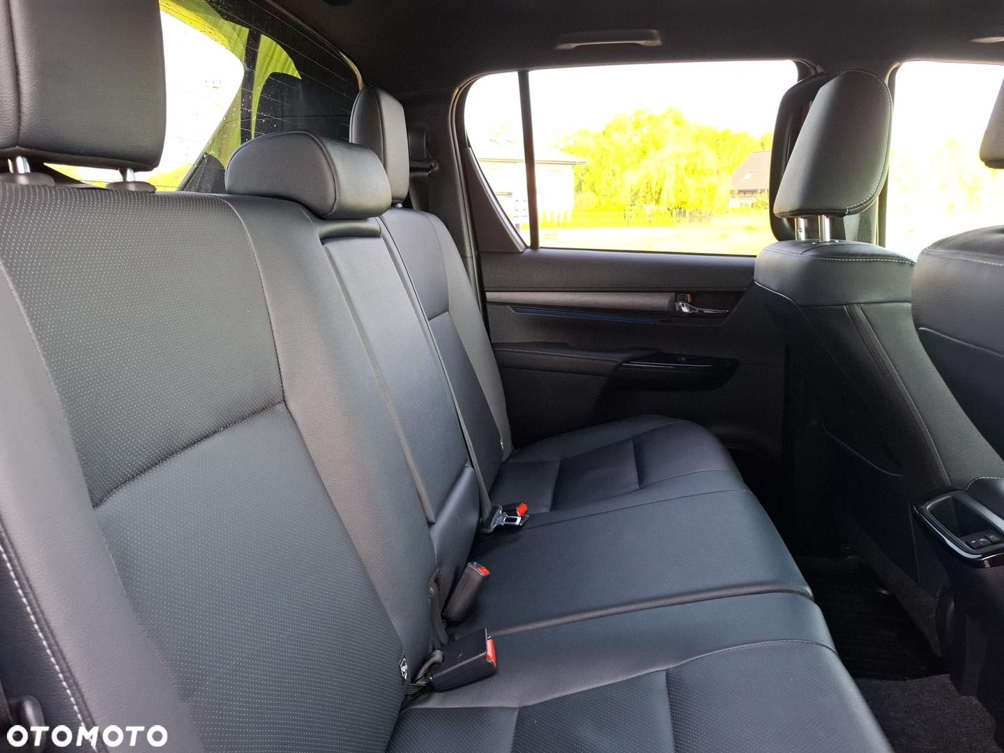 Toyota Hilux 2.8 D-4D Double Cab Invincible Sport 4x4 - 19