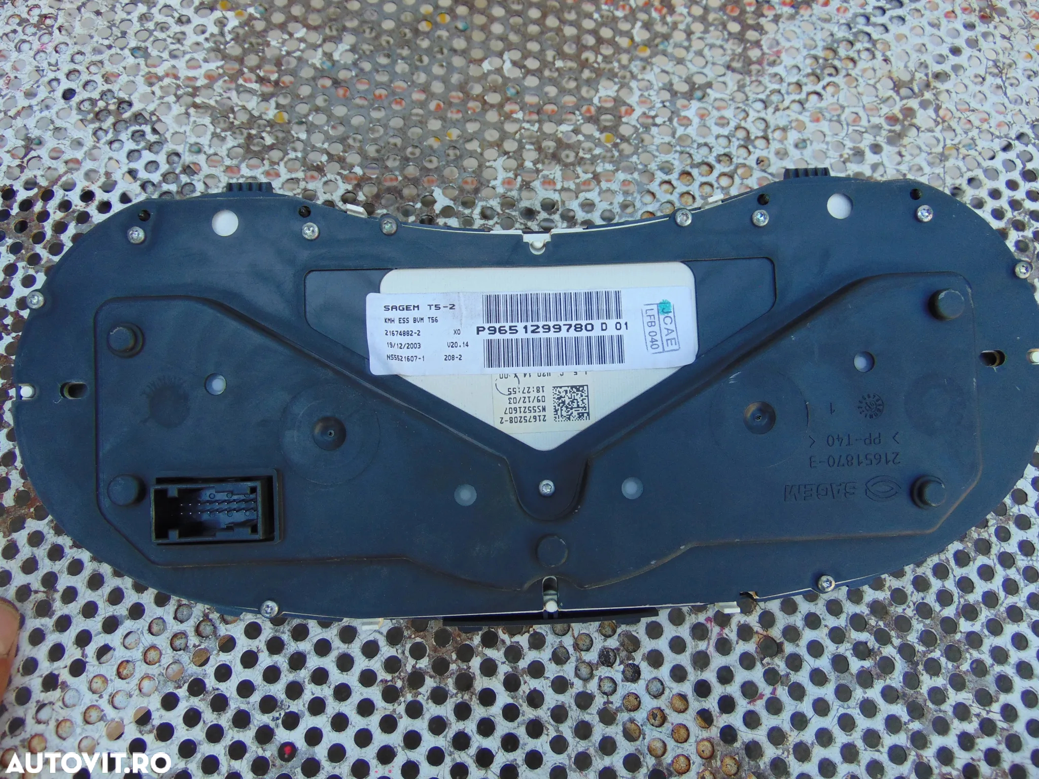 Ceasuri Peugeot 307cc 2.0 benzina ceasuri bord dezmembrez 307cc - 7