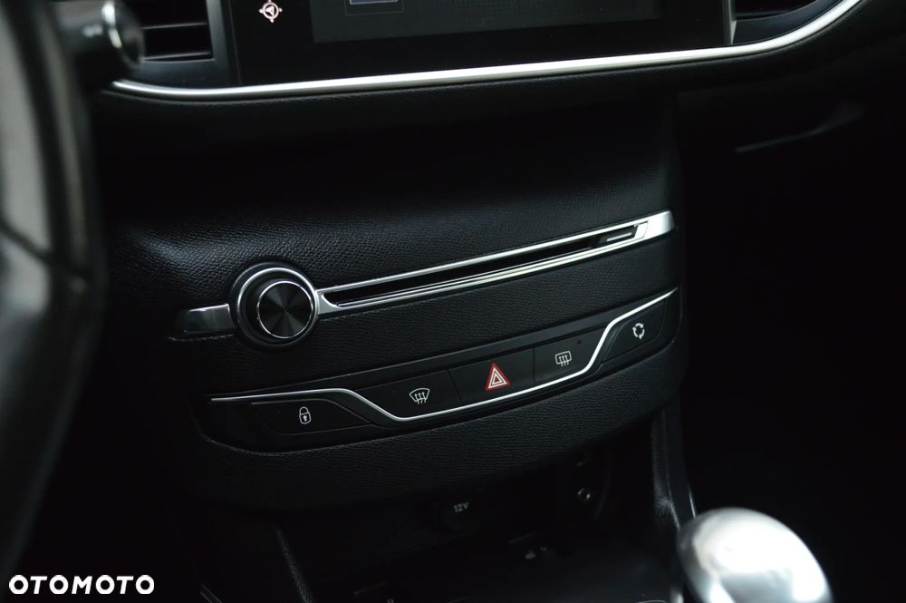 Peugeot 308 155 THP Allure - 36
