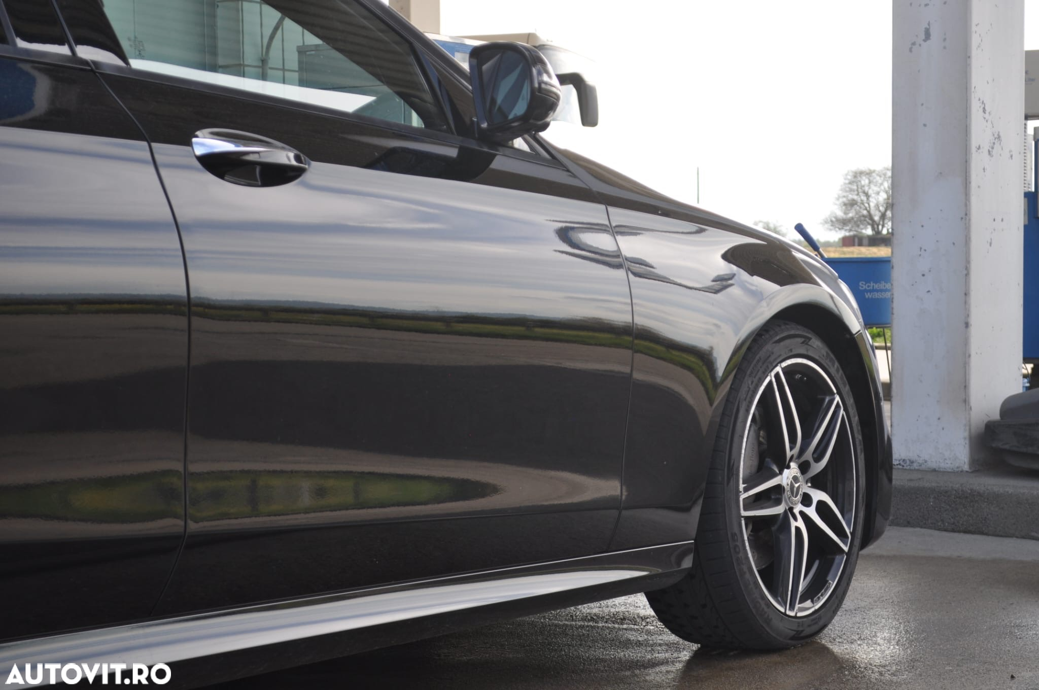 Mercedes-Benz E - 5