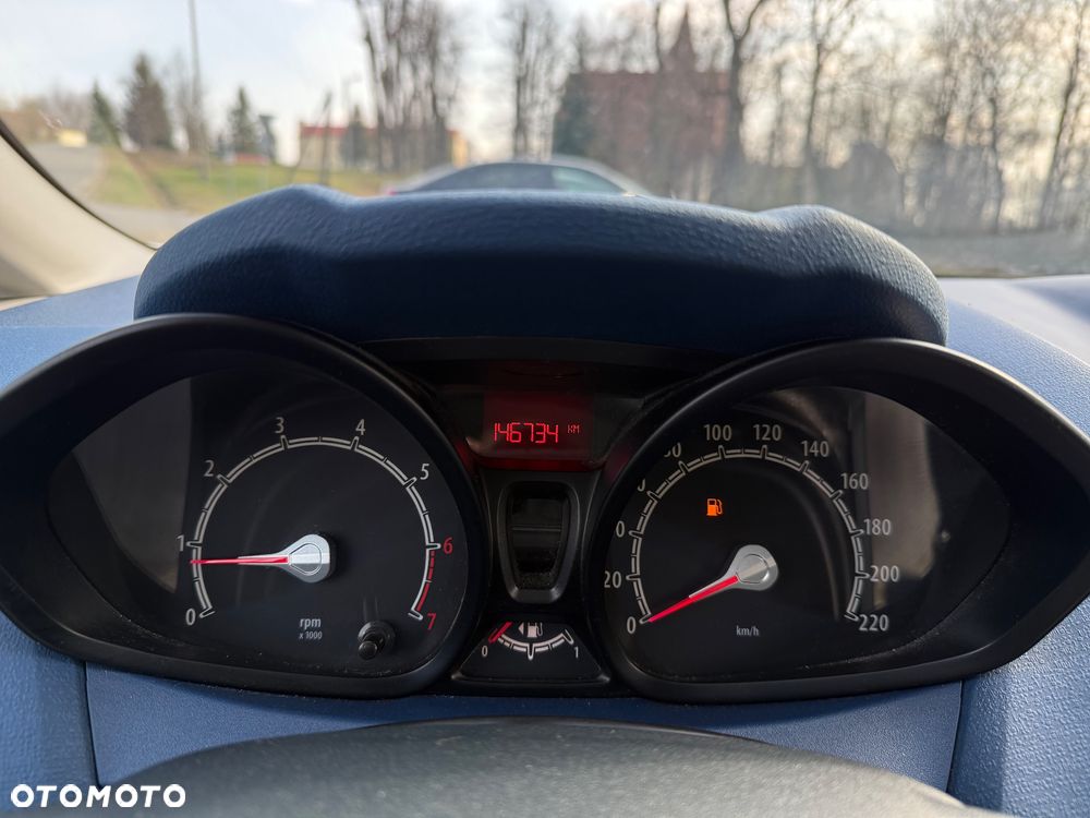 Ford Fiesta 1.25 Trend - 15