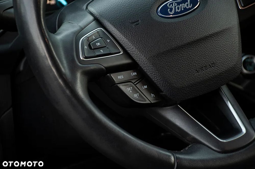 Ford Kuga 1.5 EcoBoost FWD ST-Line ASS - 37
