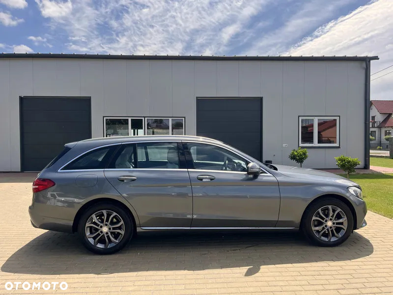 Mercedes-Benz Klasa C 200 T 4Matic 7G-TRONIC Avantgarde - 5