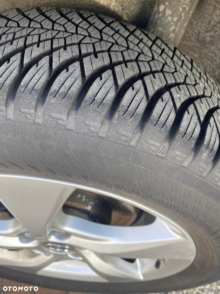 Toyota C-HR 1.2 T Active - 10