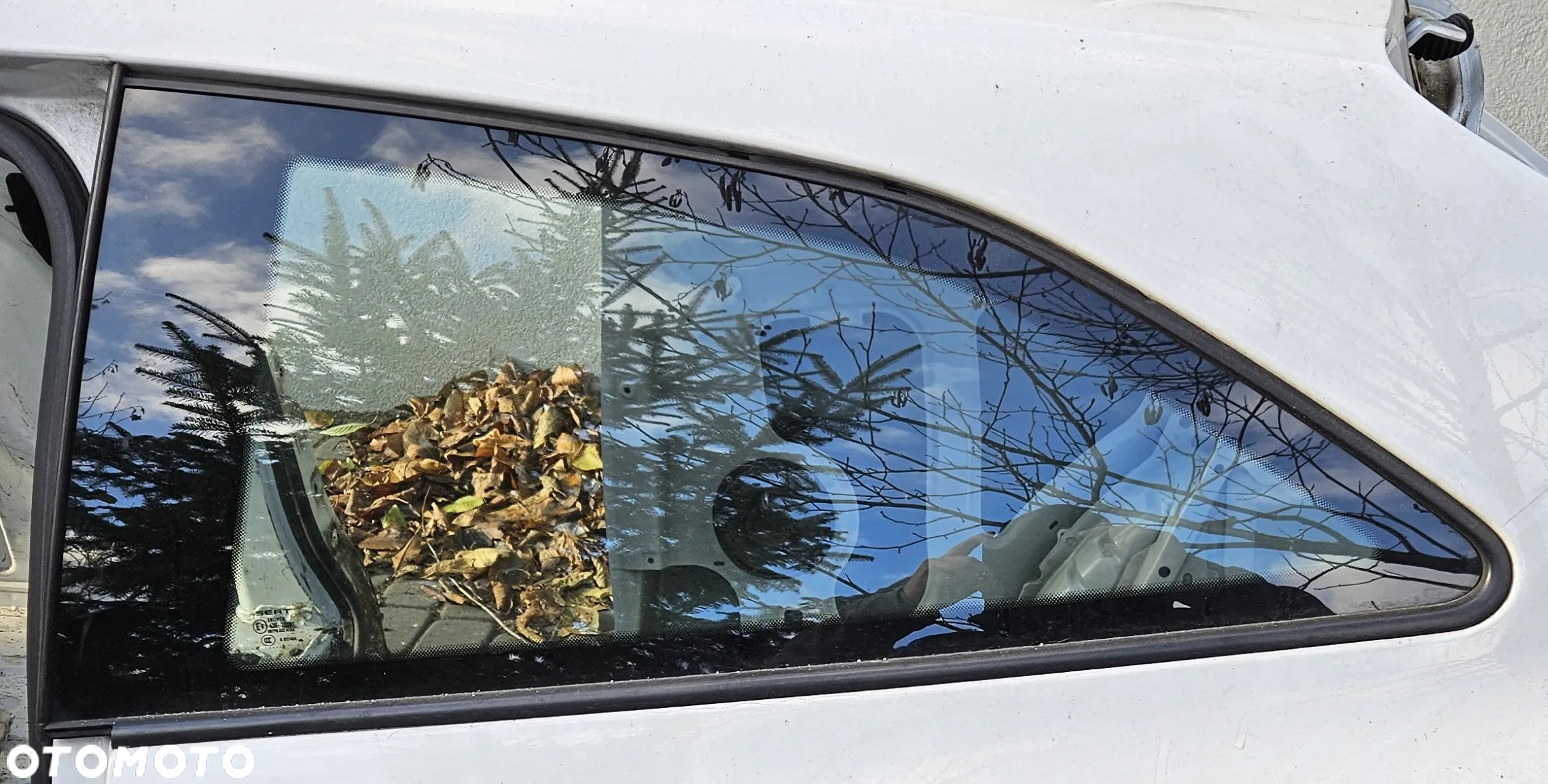 Seat Ibiza 6J IV 4 szyba boczna prawa 3D - 2
