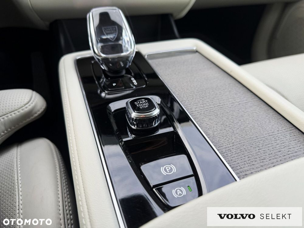 Volvo XC 90 - 26
