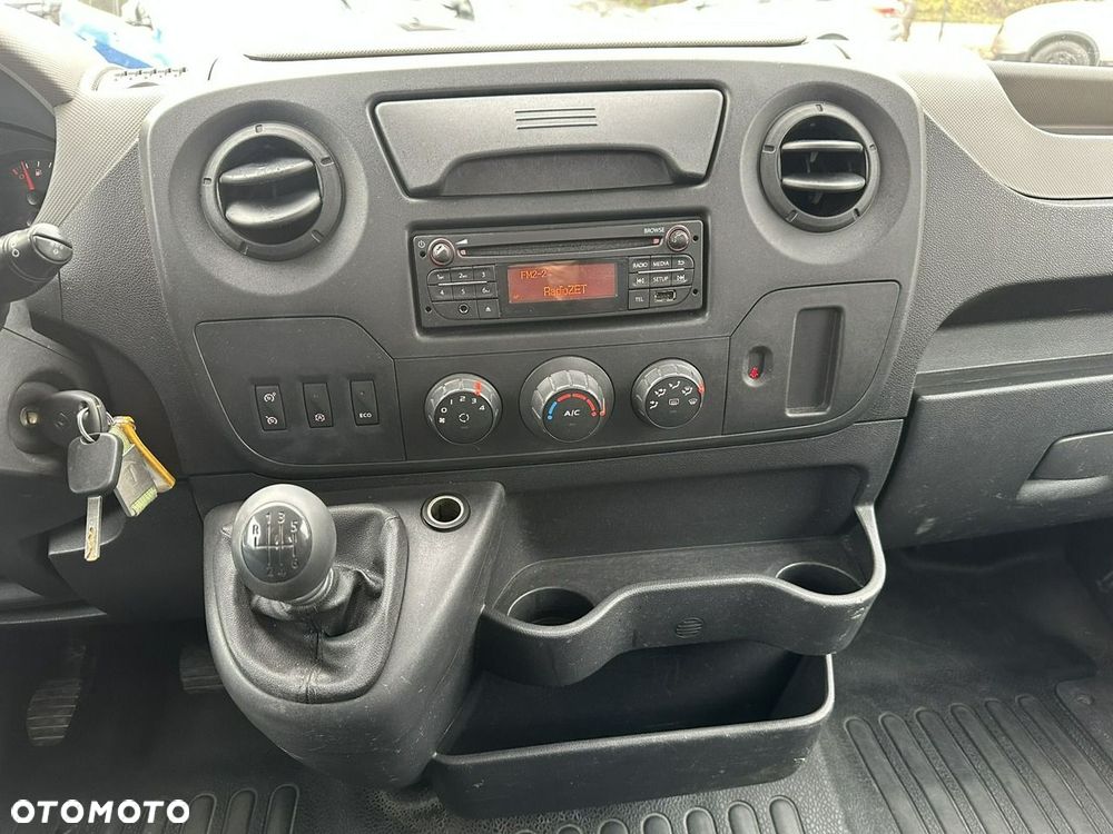 Renault Master - 18
