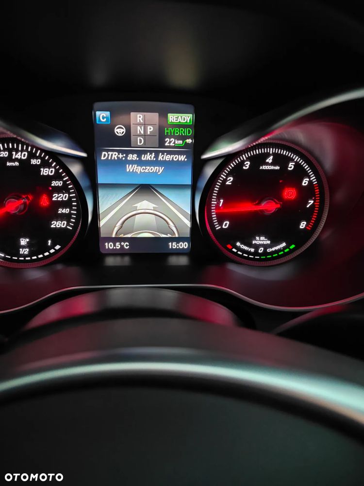 Mercedes-Benz Klasa C 350 e T 7G-TRONIC AMG Line - 12