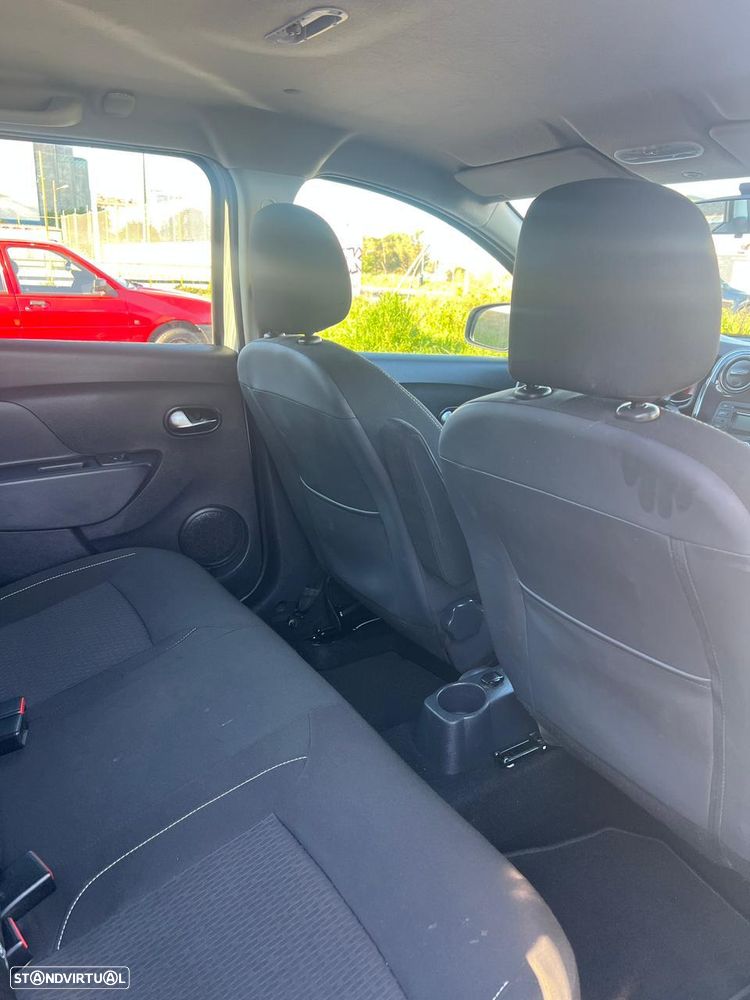 Dacia Logan 0.9 TCe Confort - 16